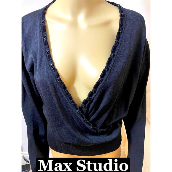 Max Studio Tops - Max Studio, V Neck, CrossOver Beaded Top Sz Lg